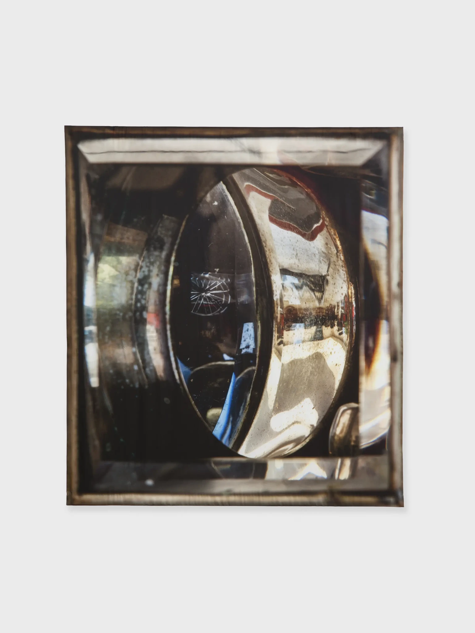 Untitled (9427), 2018 photograph printed on silk 160 x 143 cm