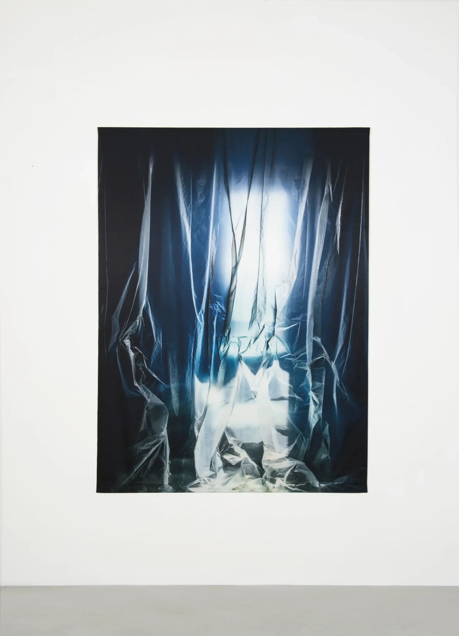 Untitled (3262), 2020 photograph printed on satin 199 × 137 cm