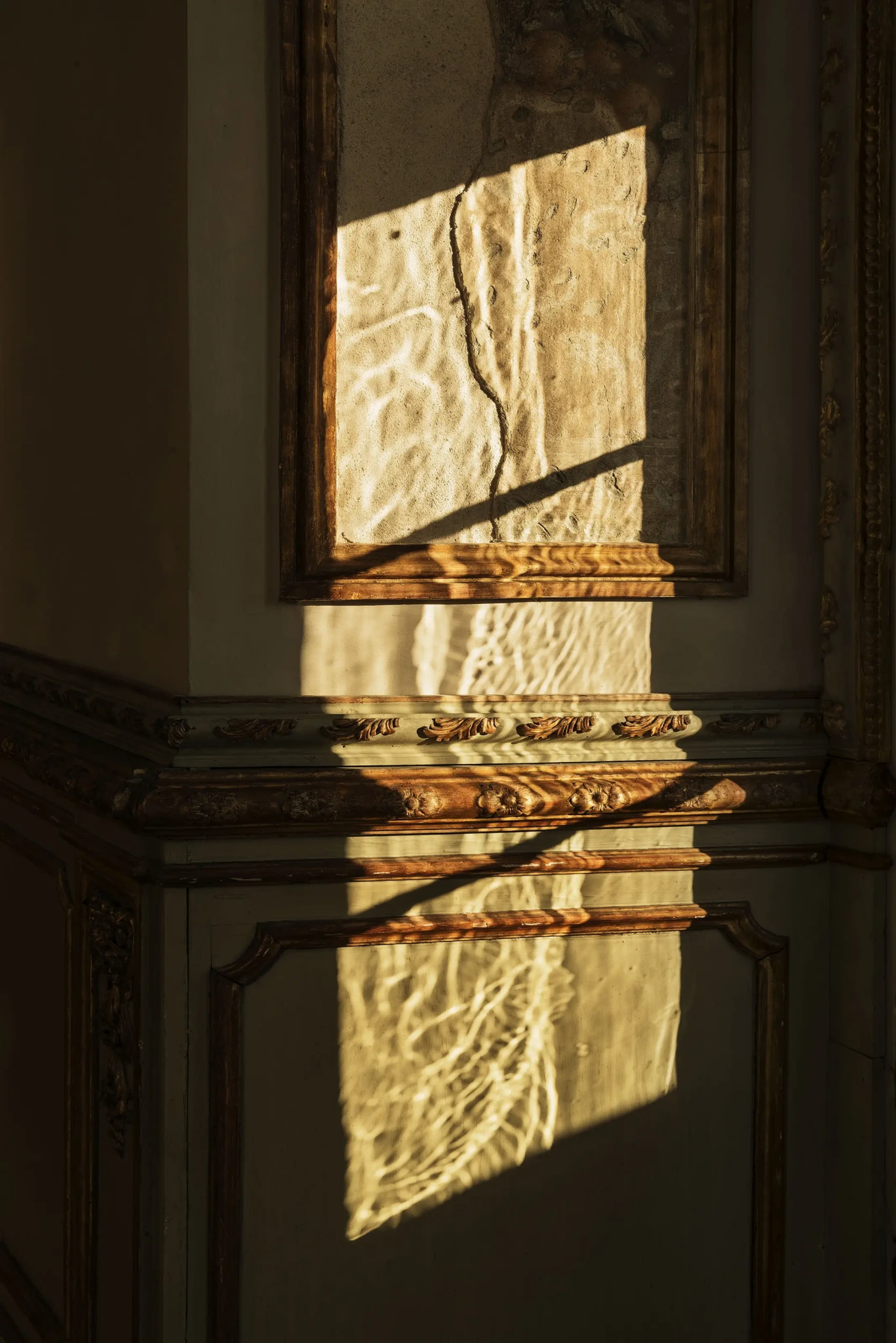 Gyproc Habito Forte 5979, 2017 UV print and opalescent paint on plasterboard 143 x 95 x 3 cm